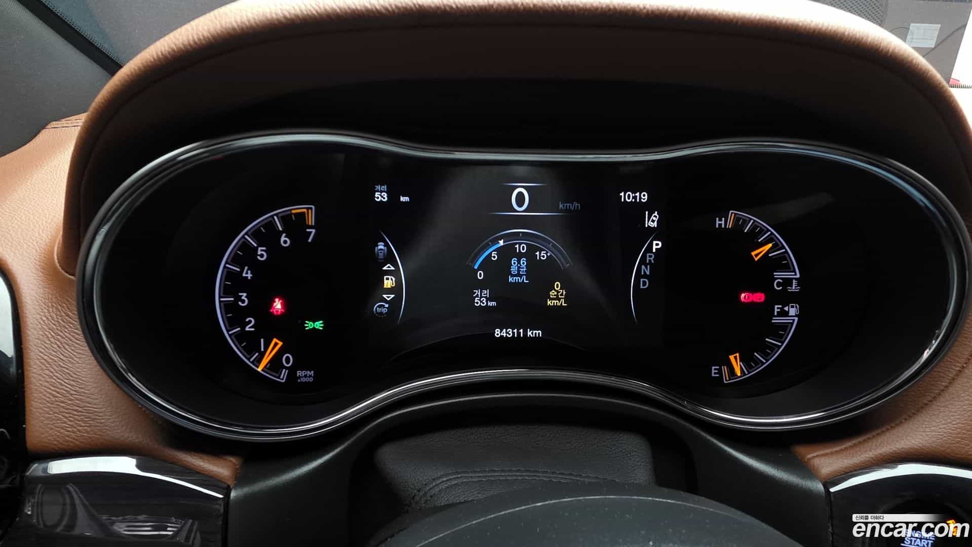 Cherokee Jeep 2020.5-INNER-008
