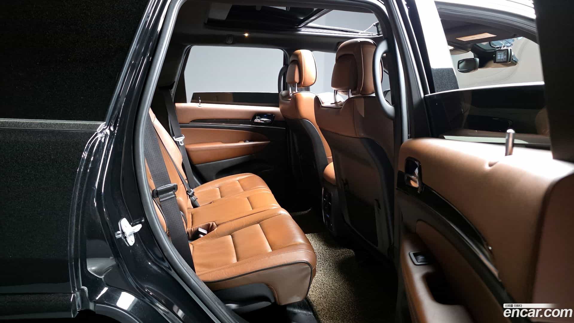 Cherokee Jeep 2020.5-OPTION-016