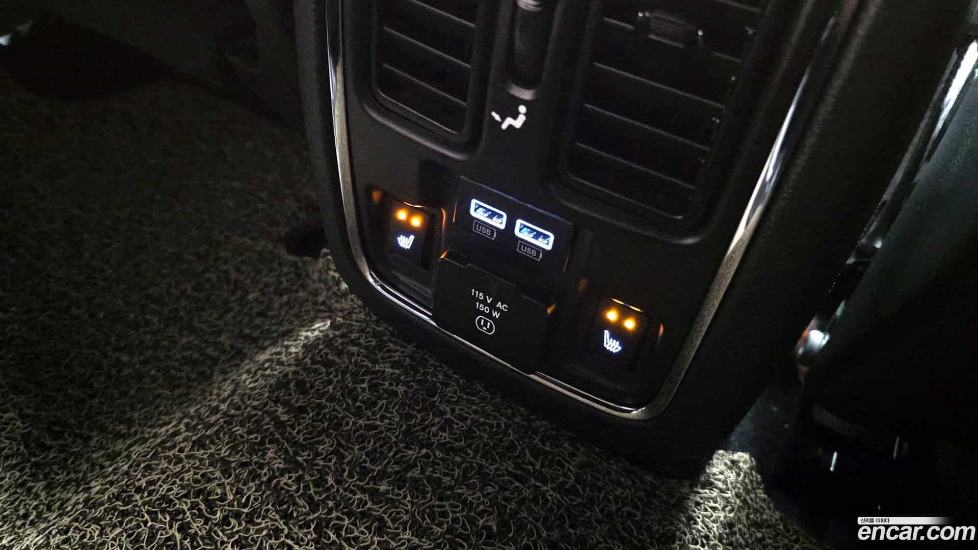 Cherokee Jeep 2020.5-OPTION-022