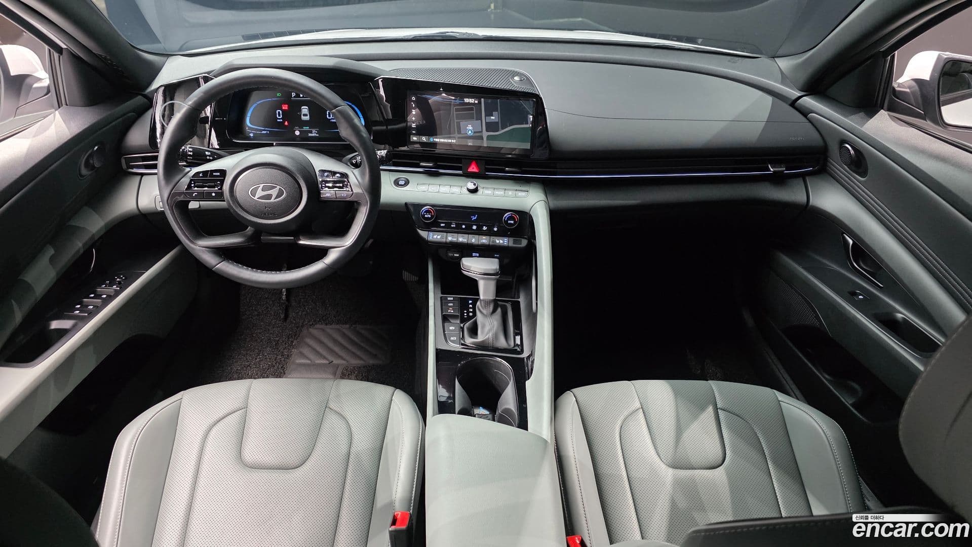 Main__Slider__Photo:AVANTE Hyundai 2023.5-6