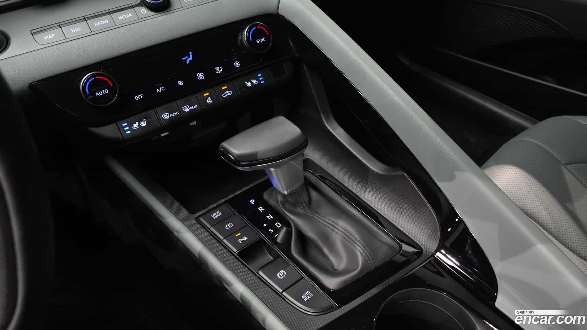 AVANTE Hyundai 2023.5-INNER-009