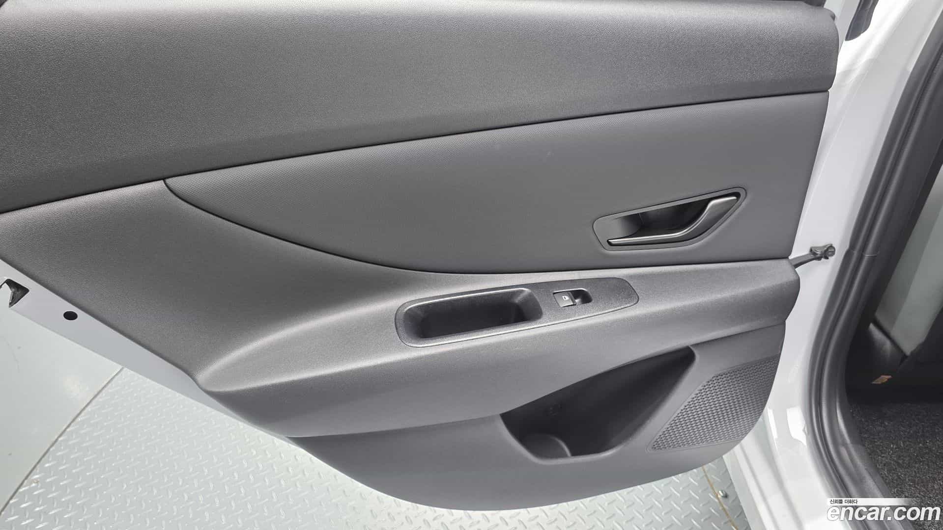 AVANTE Hyundai 2023.5-INNER-035