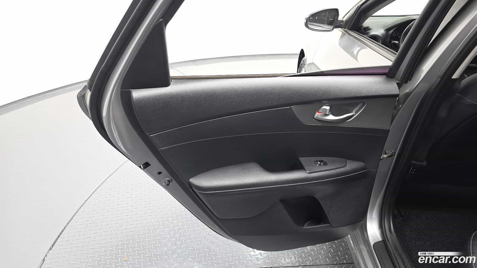 K3 Kia 2019.4-INNER-035
