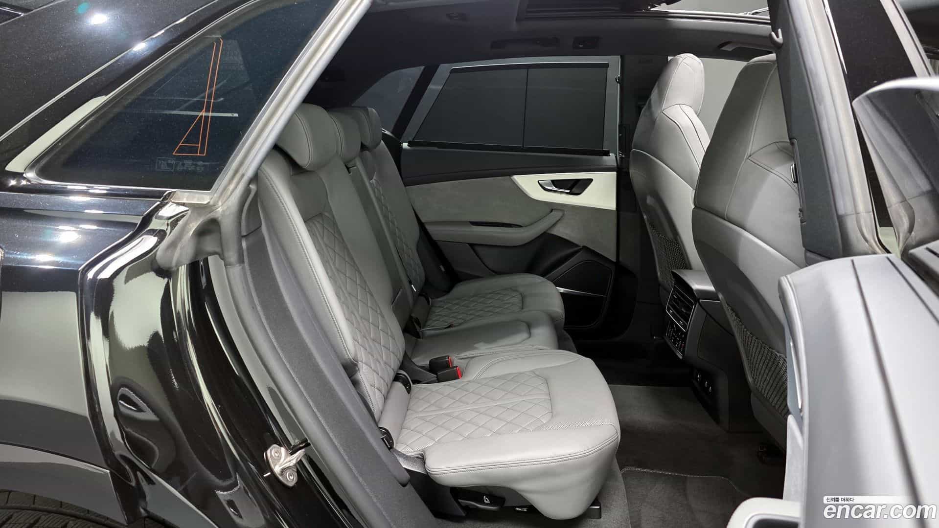 Q8 Audi 2023.11-OPTION-015