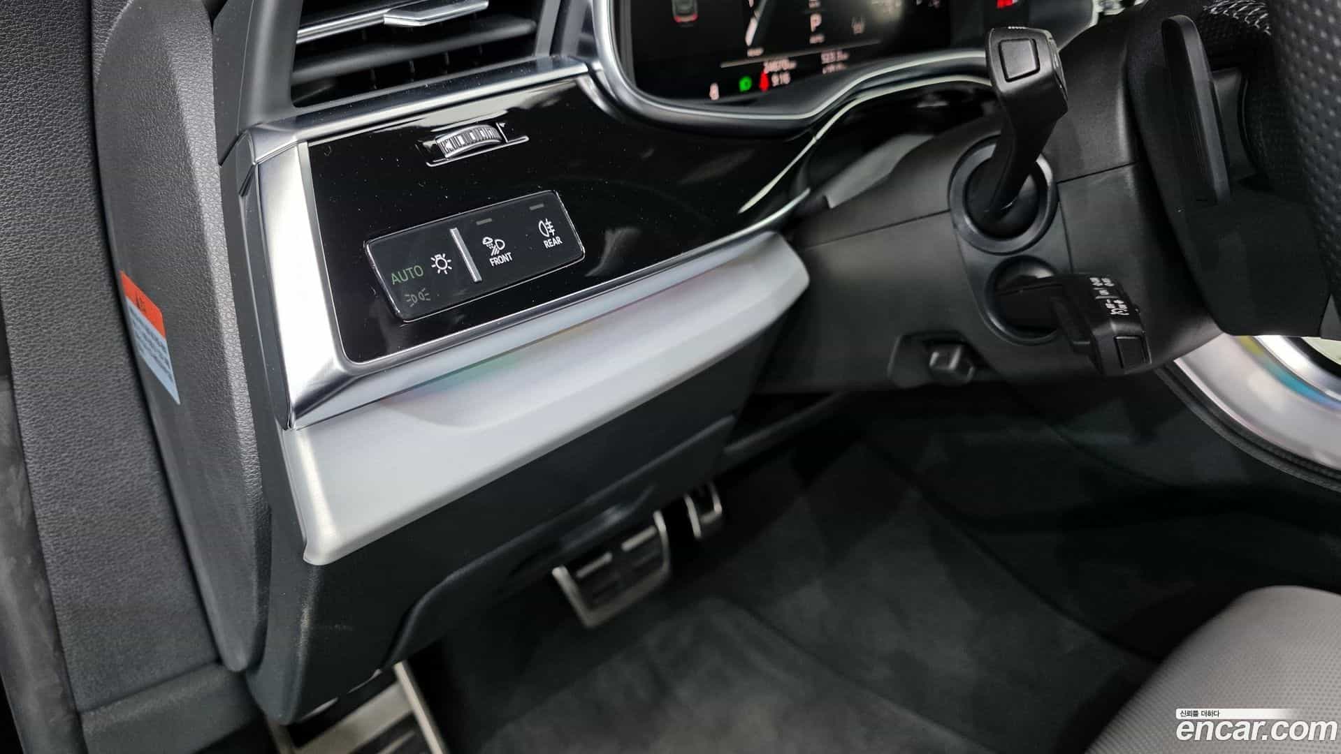 Q8 Audi 2023.11-OPTION-040