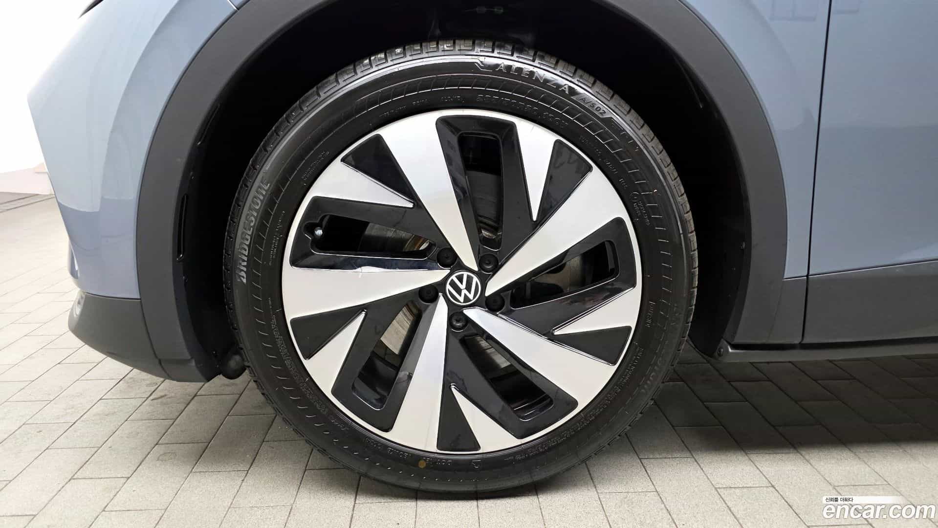 ID.4 Volkswagen 2023.11-OUTER-005