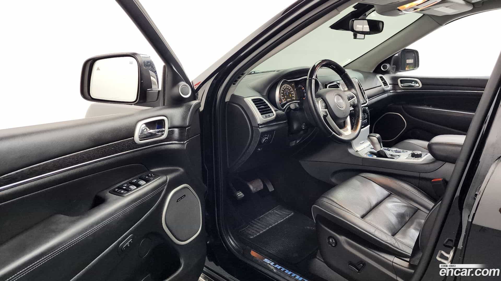 Cherokee Jeep 2020.7-INNER-010