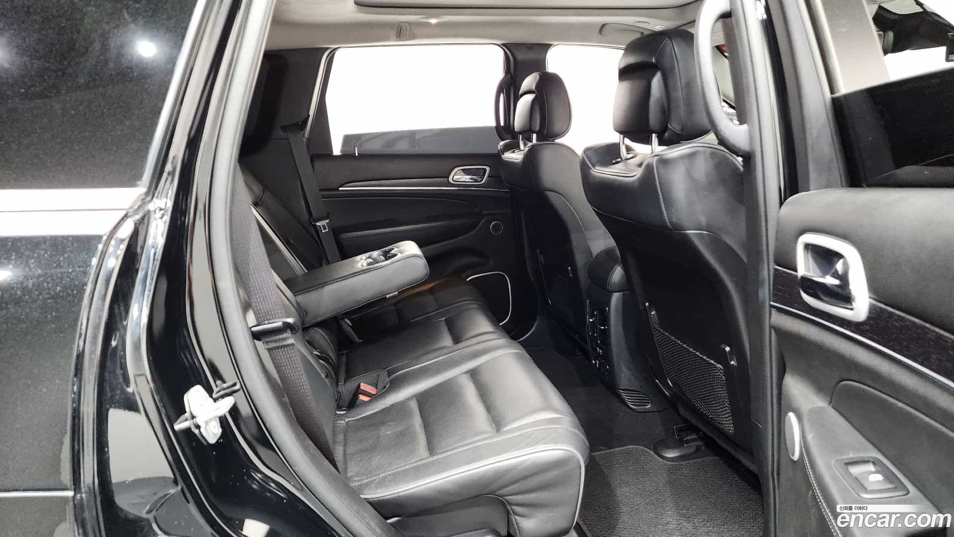 Cherokee Jeep 2020.7-OPTION-015