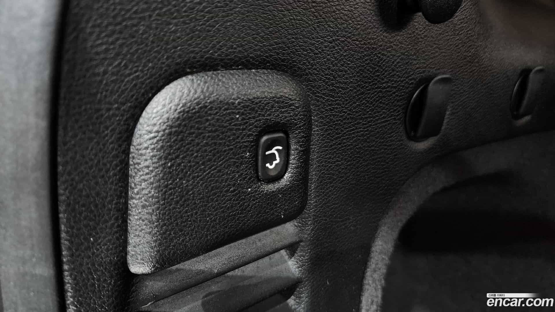 Cherokee Jeep 2020.7-OPTION-023