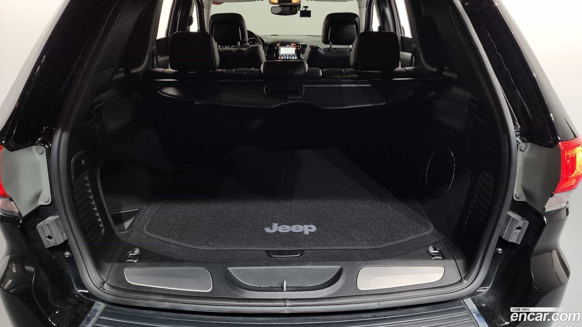 Cherokee Jeep 2020.7-OPTION-040
