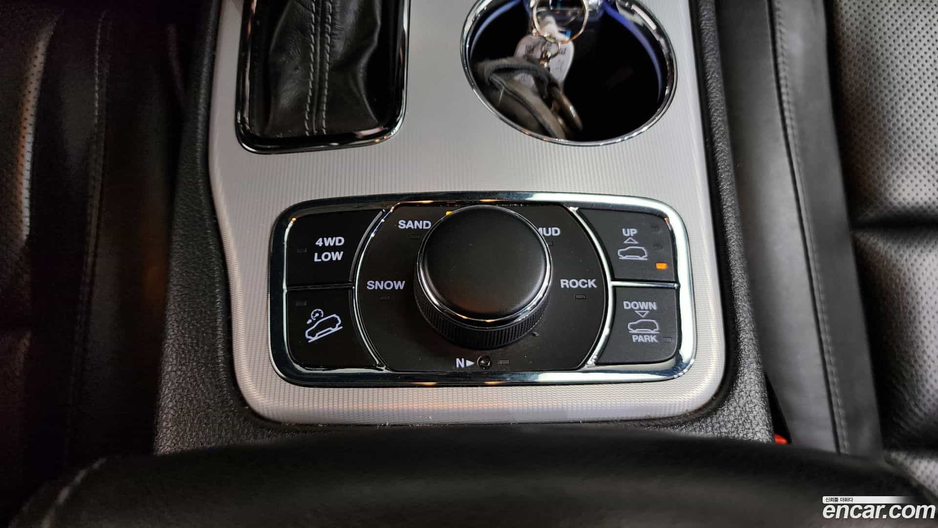 Cherokee Jeep 2020.7-OPTION-043
