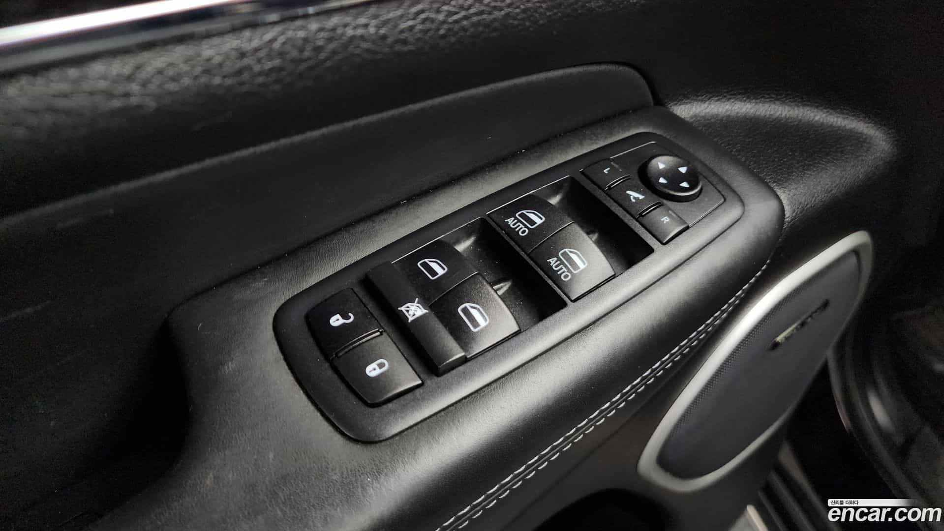 Cherokee Jeep 2020.7-OPTION-051