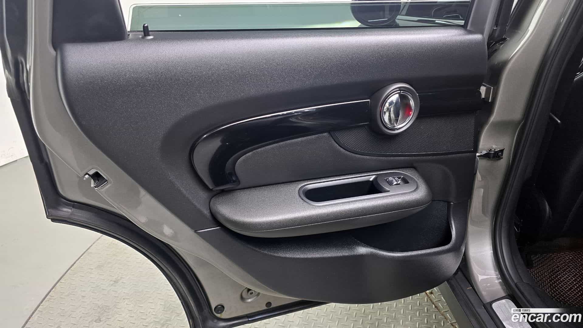 Clubman Mini 2018.8-INNER-035