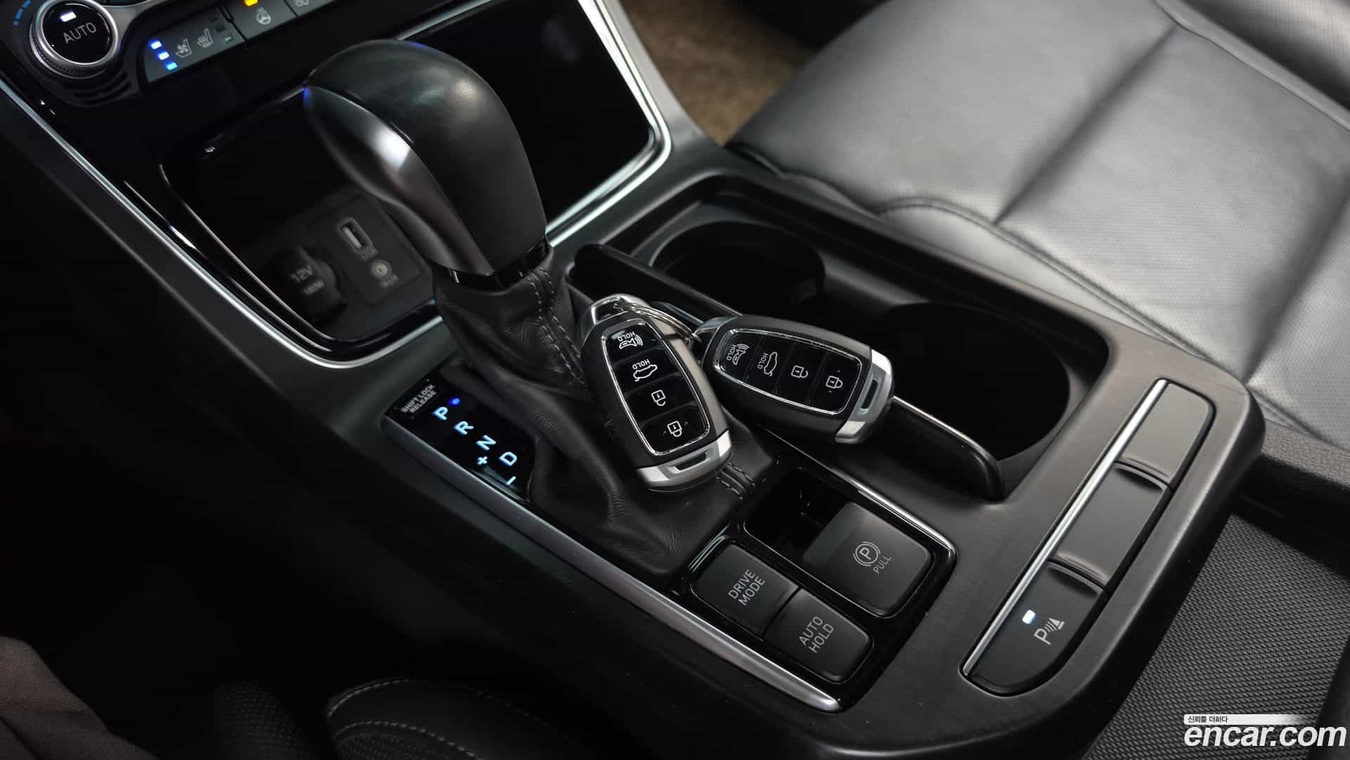 Grandeur Hyundai 2017.6-INNER-009
