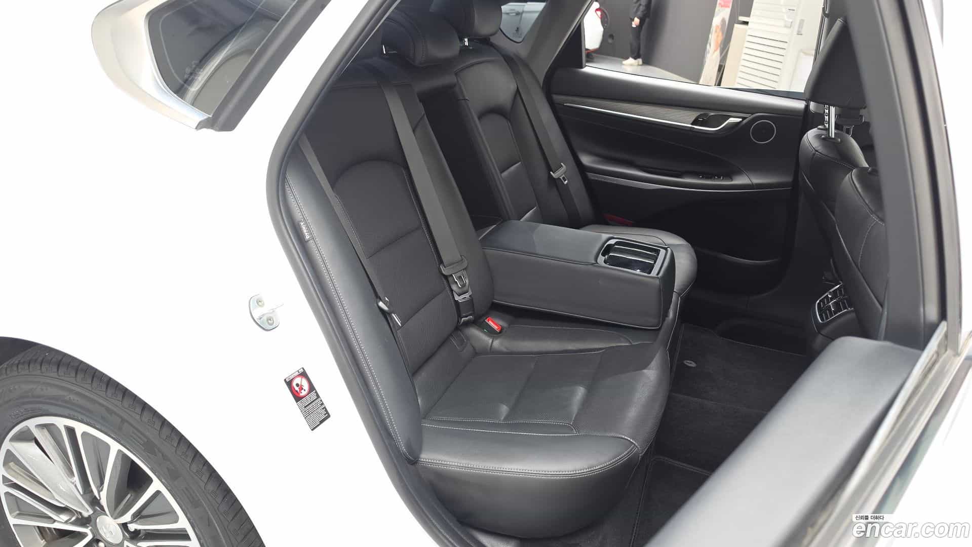 Grandeur Hyundai 2017.6-OPTION-015