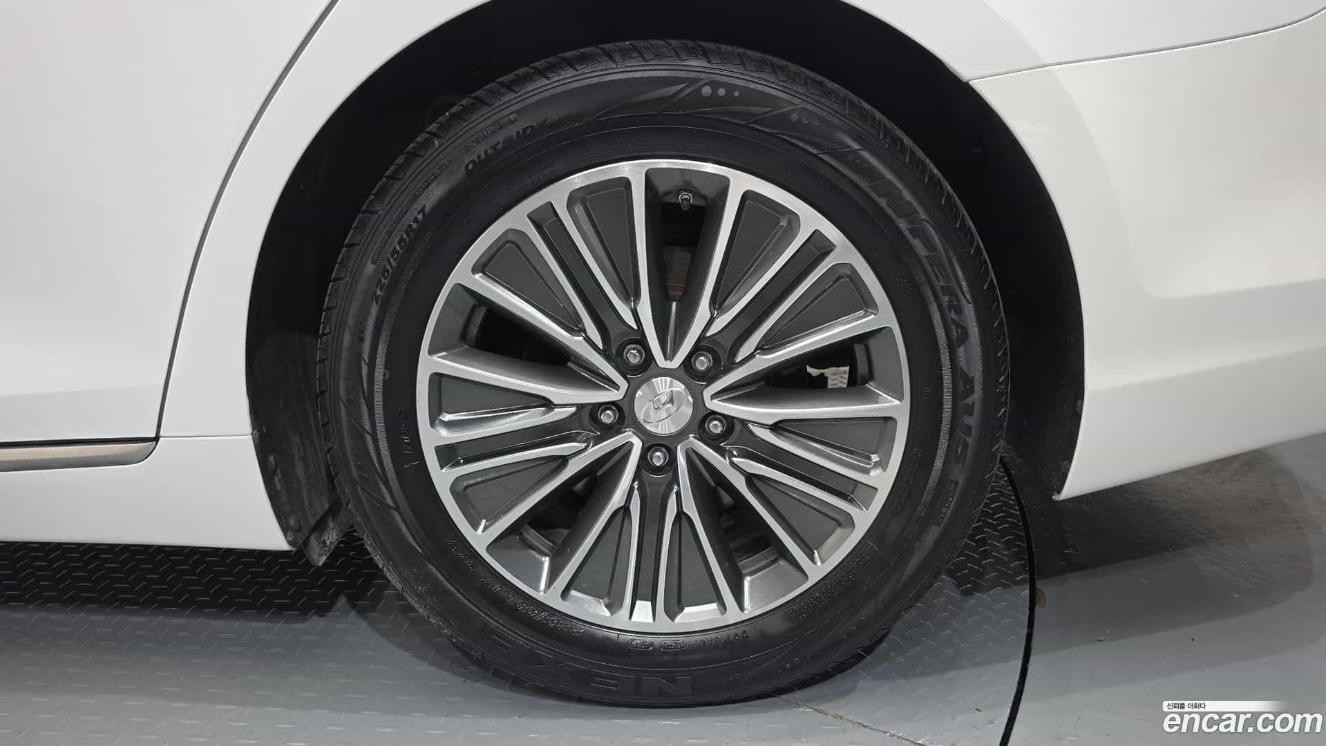 Grandeur Hyundai 2017.6-OUTER-031