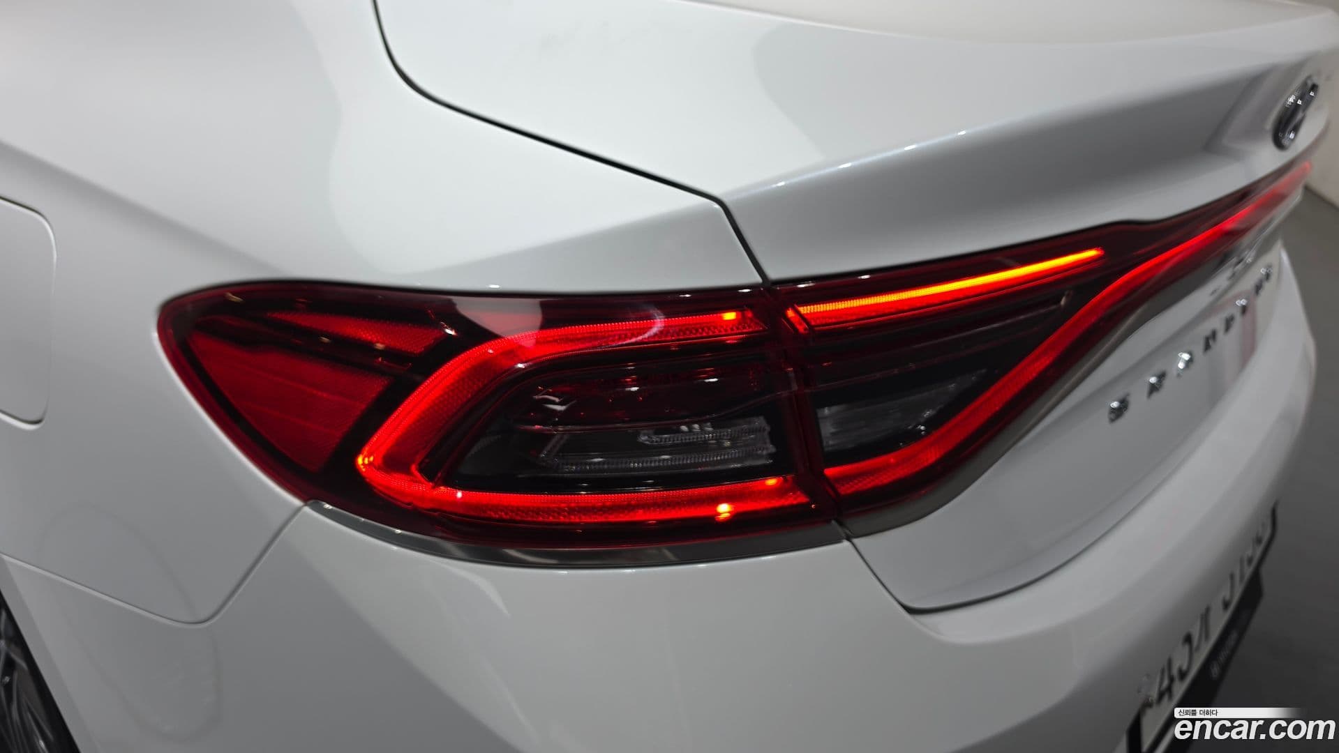 Main__Slider__Photo:Grandeur Hyundai 2017.6-22