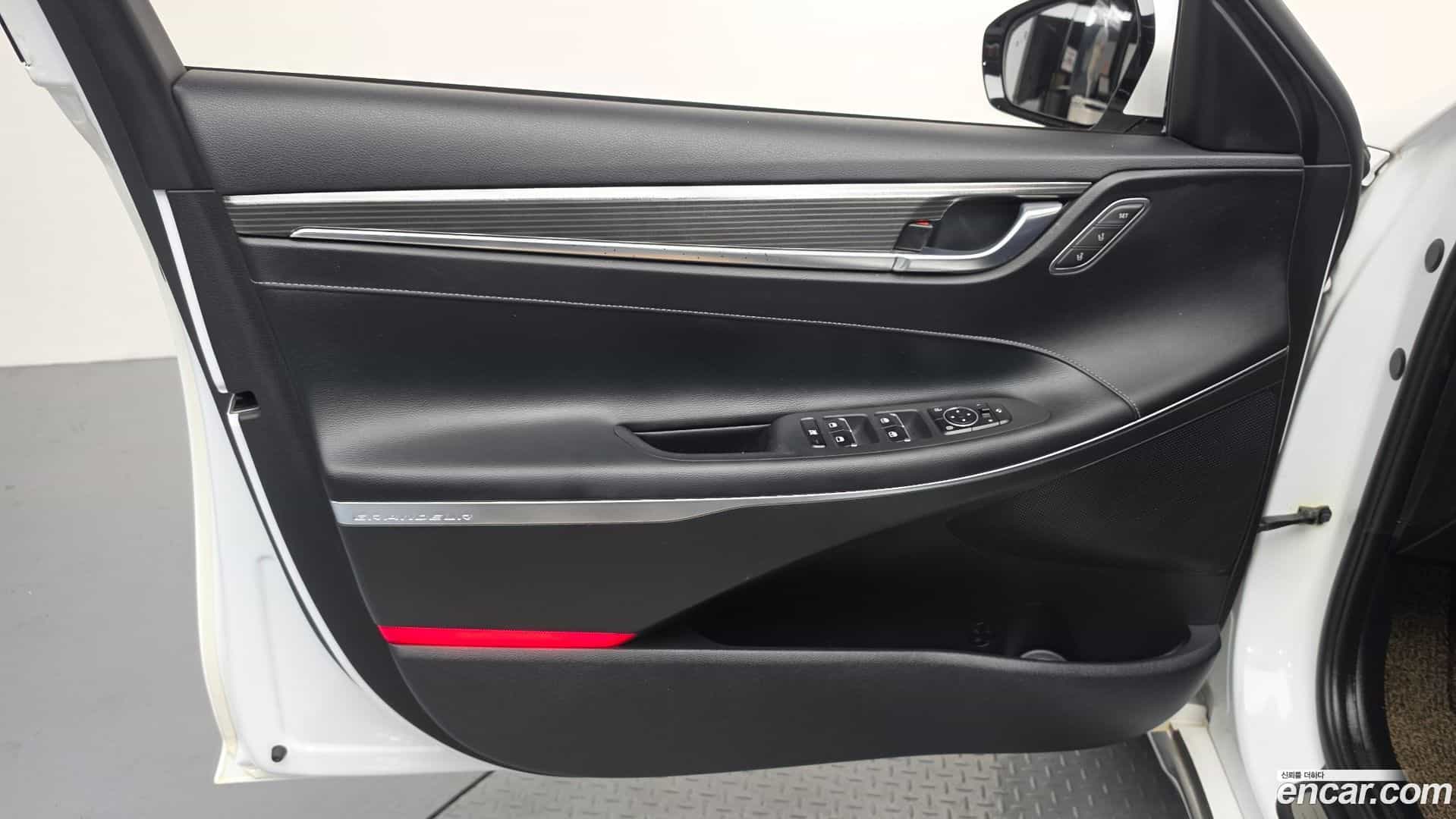 Grandeur Hyundai 2017.6-INNER-034