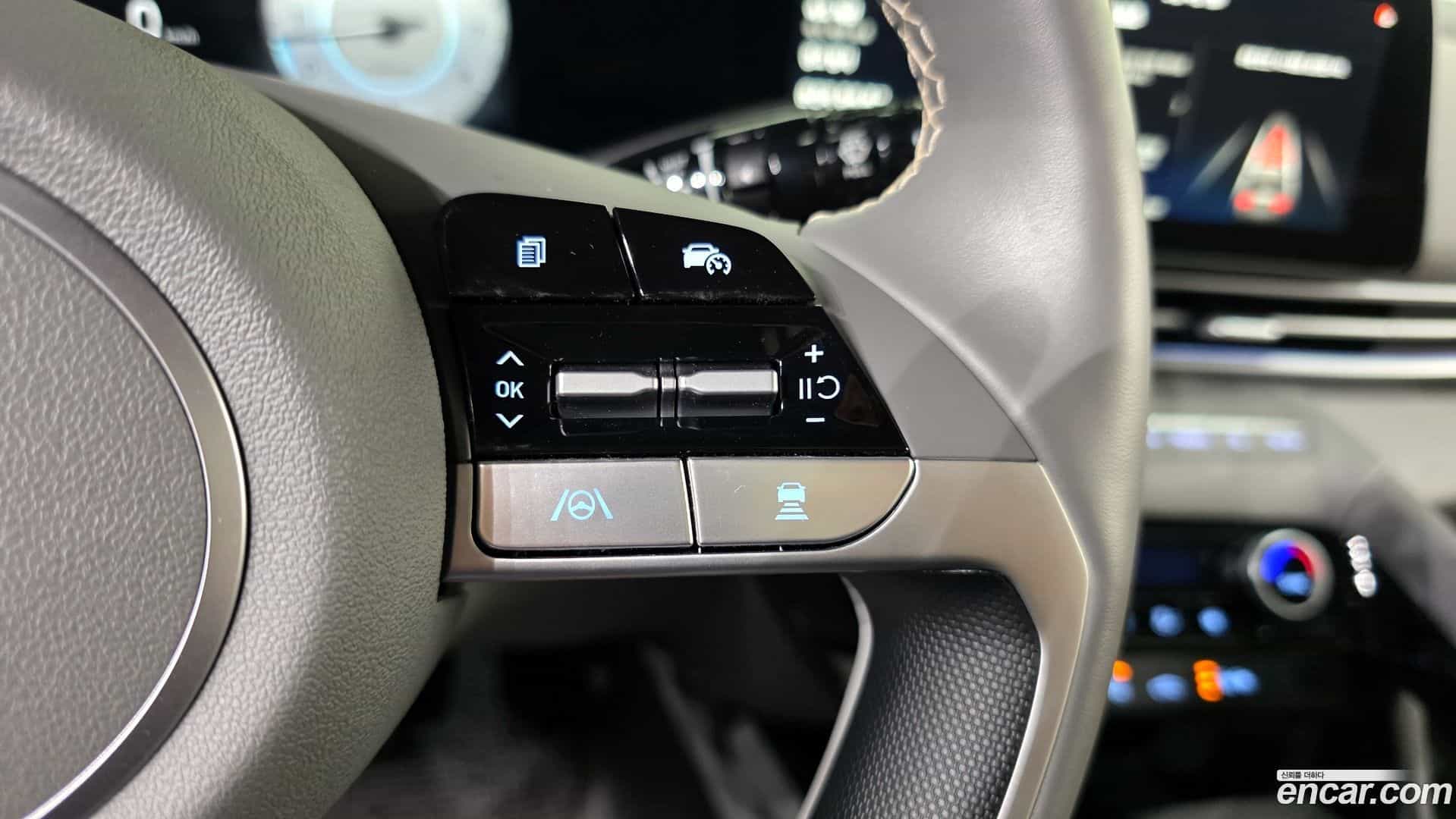 AVANTE Hyundai 2024.8-OPTION-023