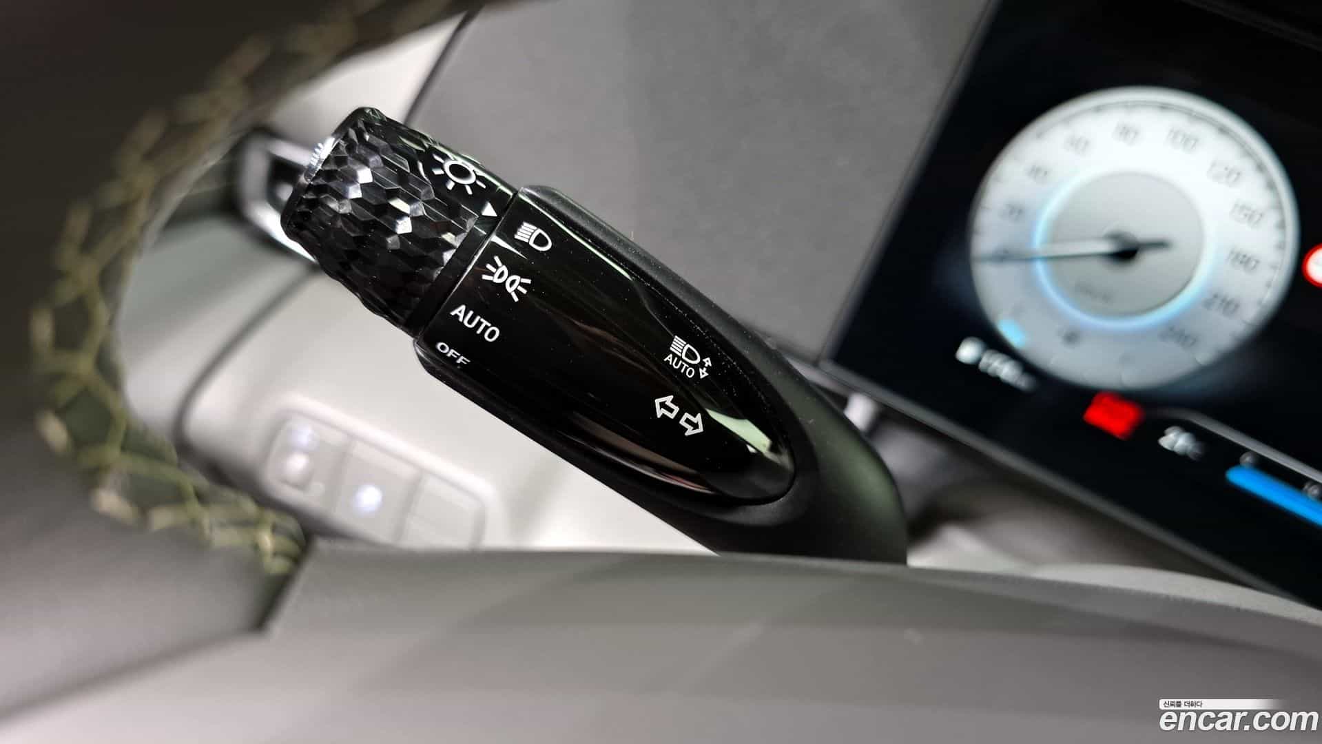 AVANTE Hyundai 2024.8-OPTION-024