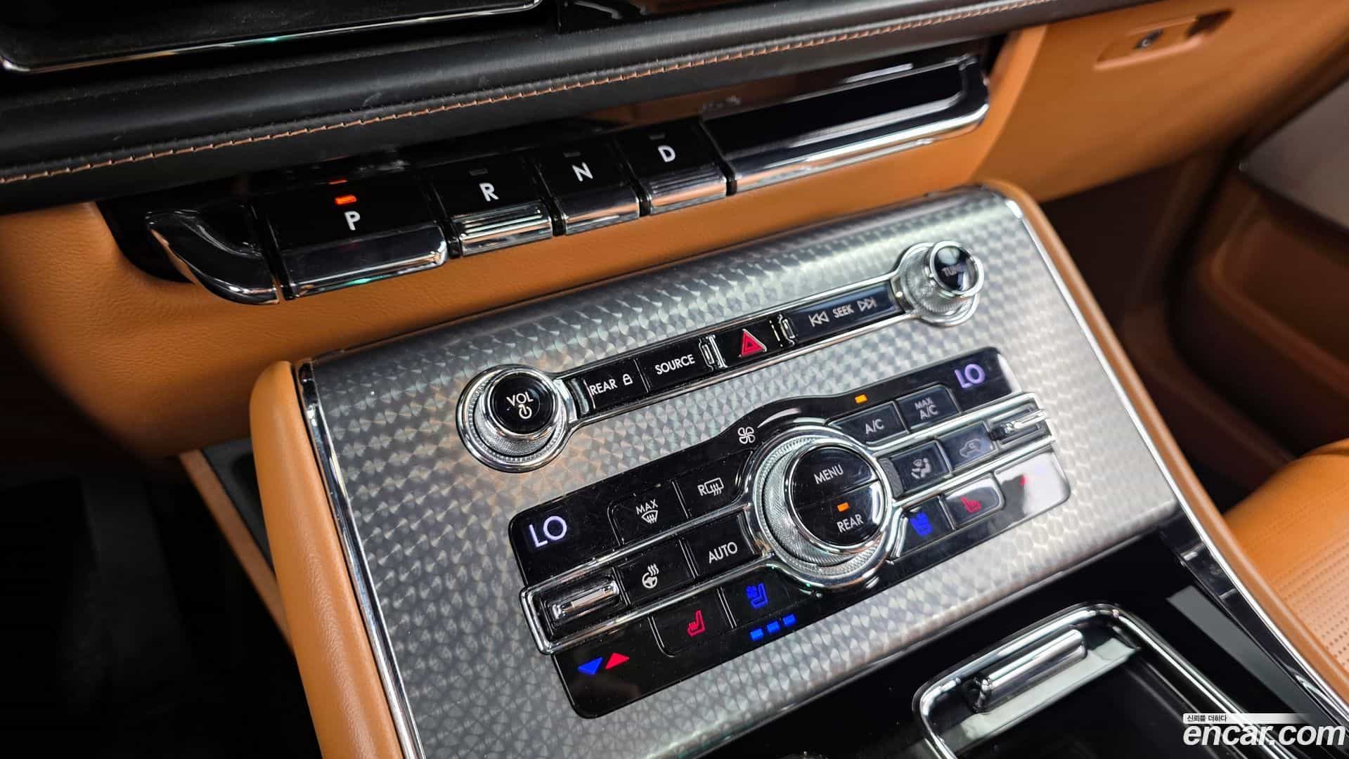 Aviator Lincoln 2020.4-INNER-009