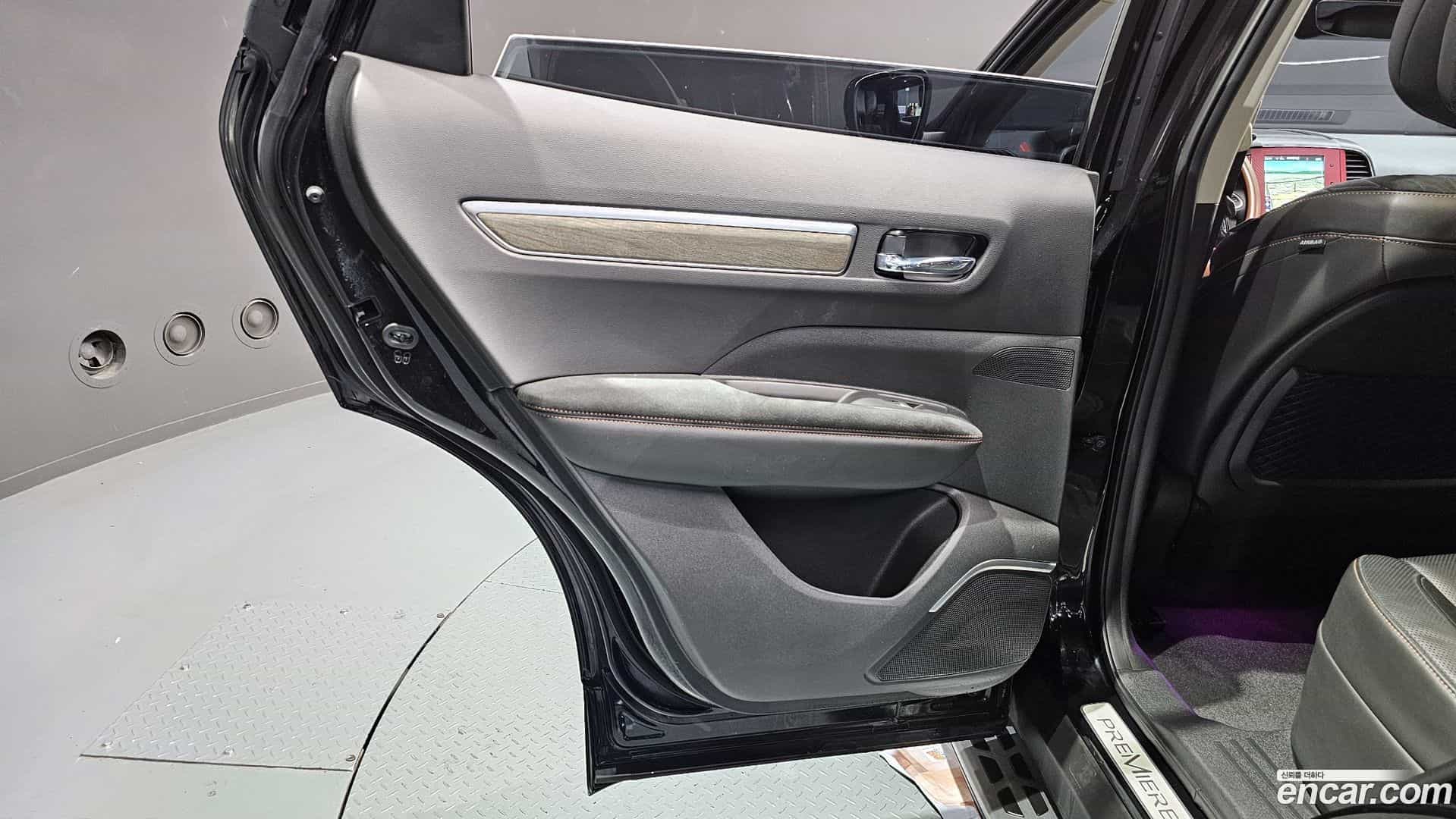 QM6 Renault Korea 2022.6-INNER-035
