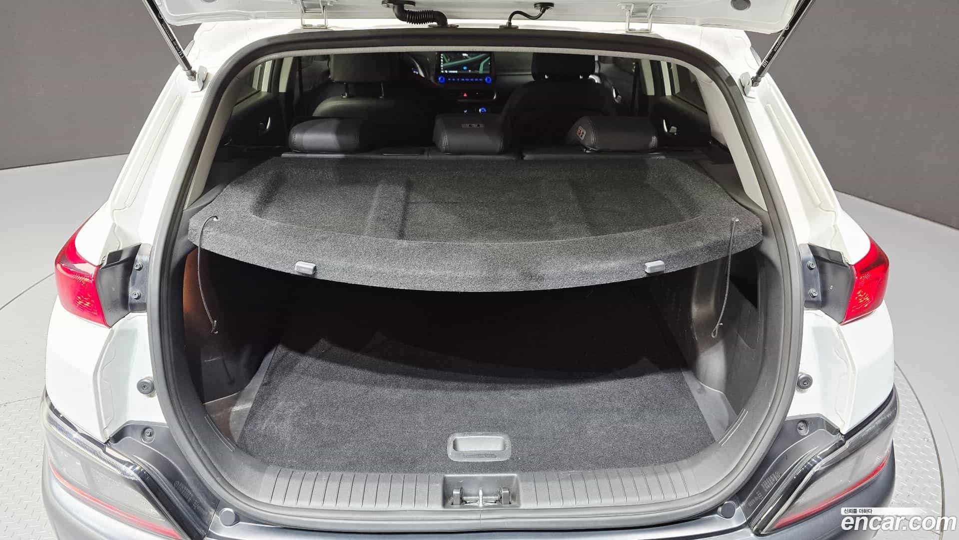 Kona Hyundai 2021.6-OPTION-024