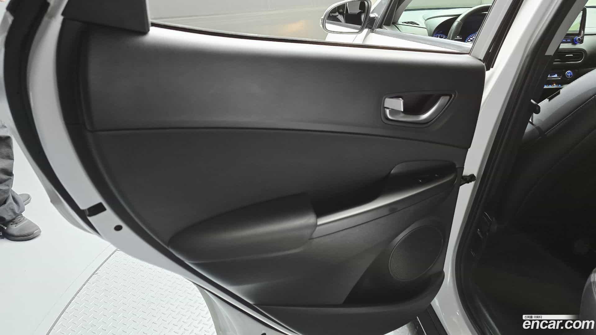 Kona Hyundai 2021.6-INNER-035
