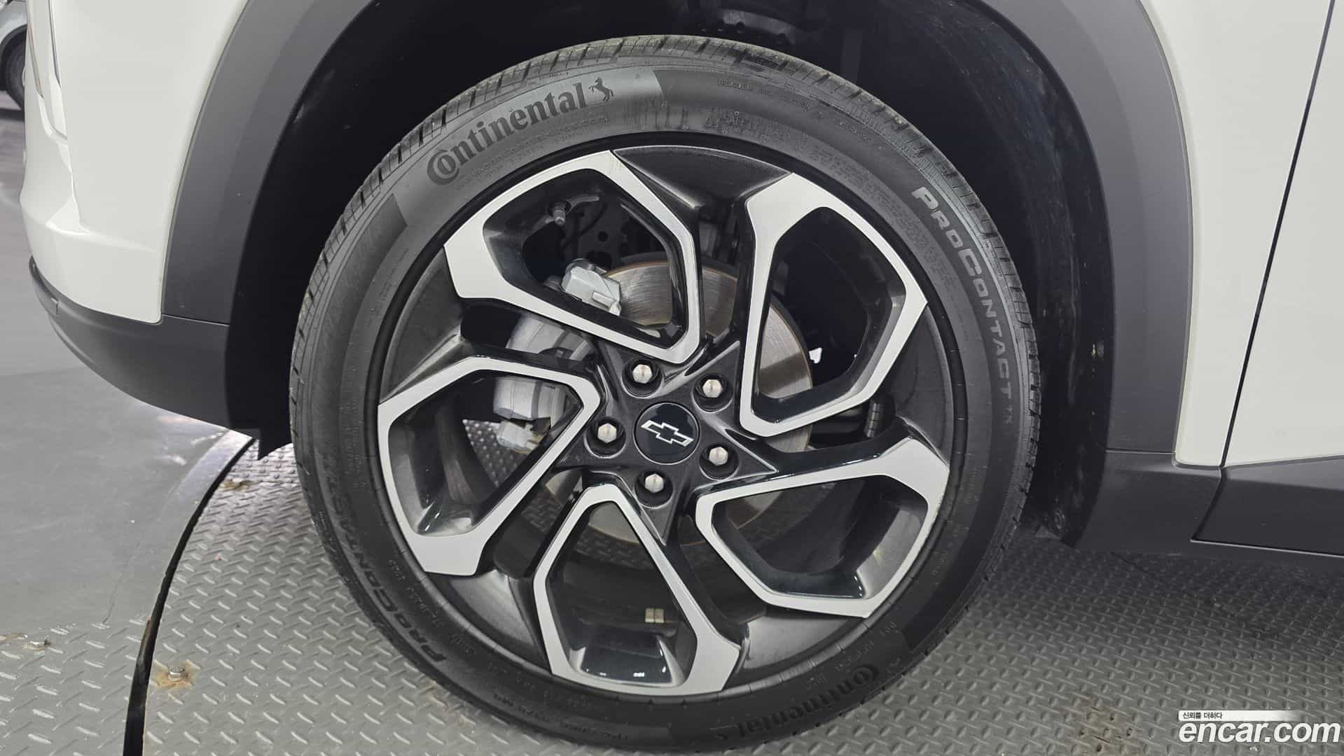 Trax Chevrolet 2023.6-OUTER-005