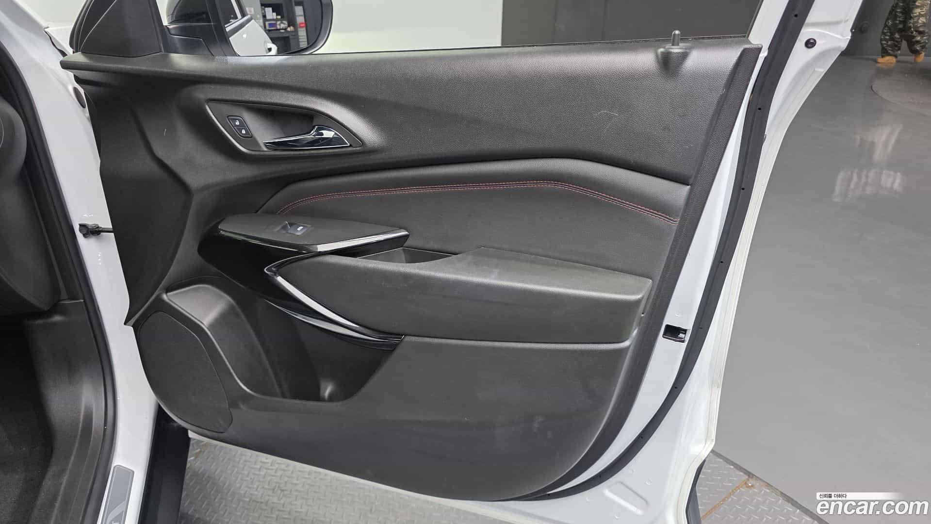 Trax Chevrolet 2023.6-INNER-035