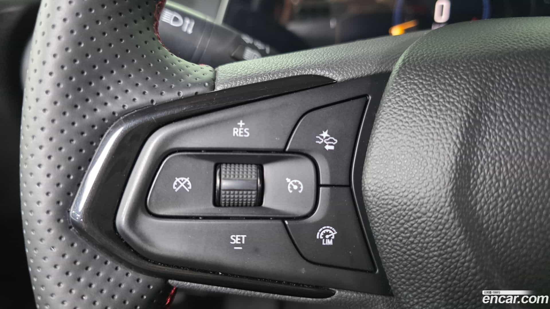 Trax Chevrolet 2023.6-OPTION-041