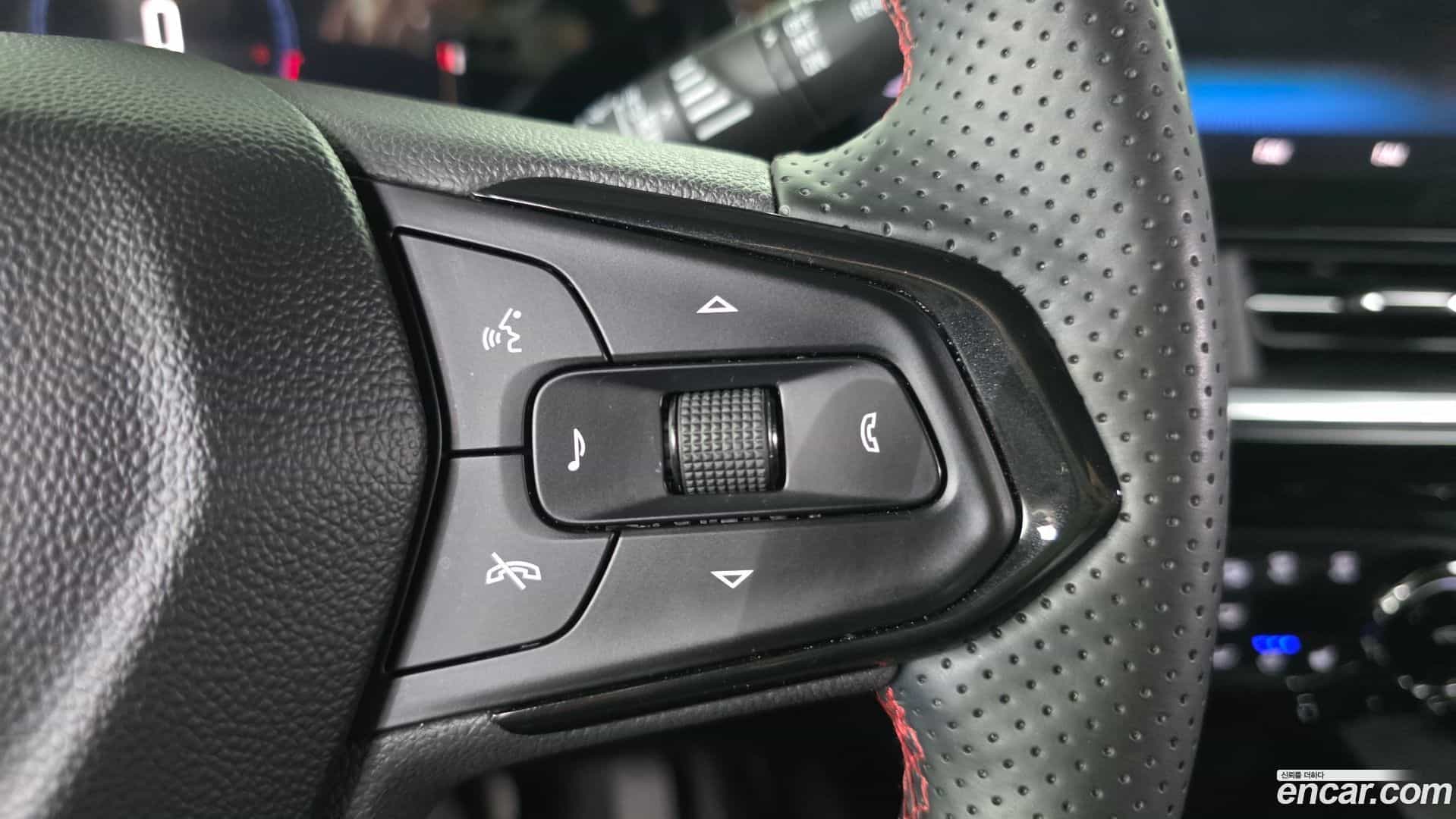 Trax Chevrolet 2023.6-OPTION-042