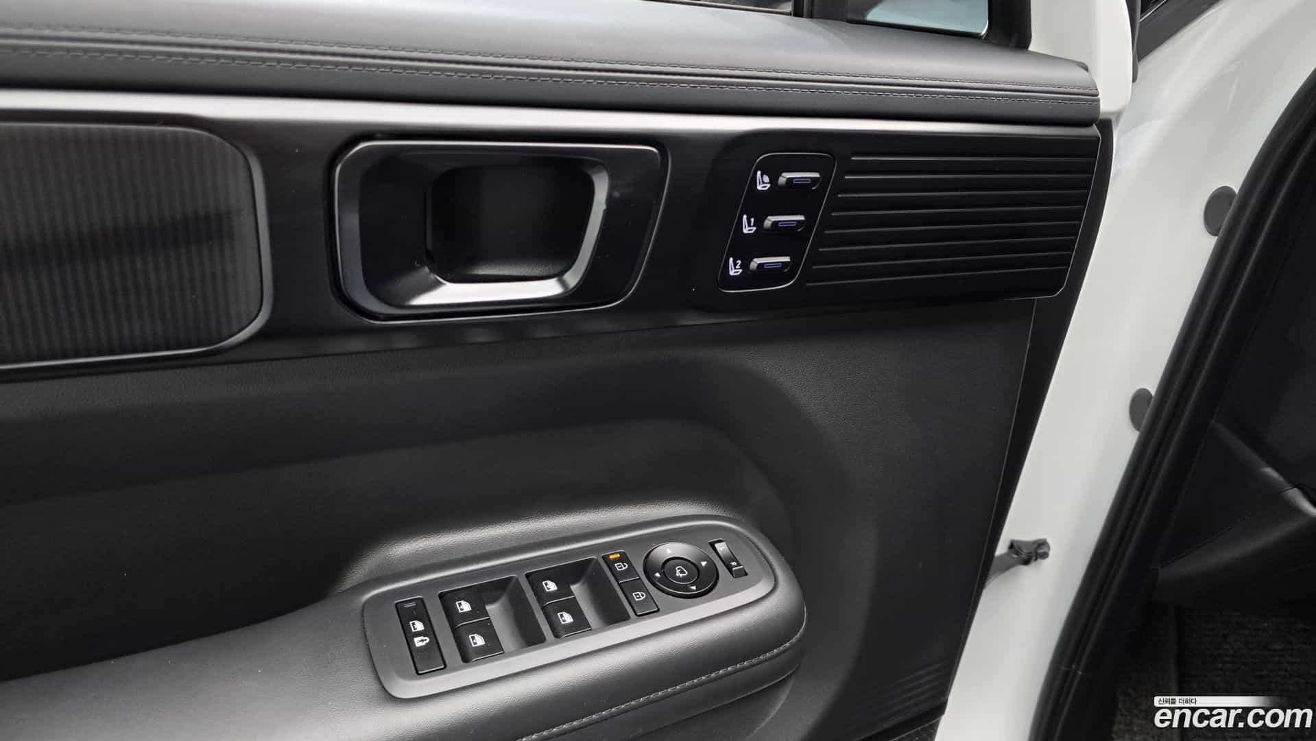 Santafe Hyundai 2023.10-OPTION-044