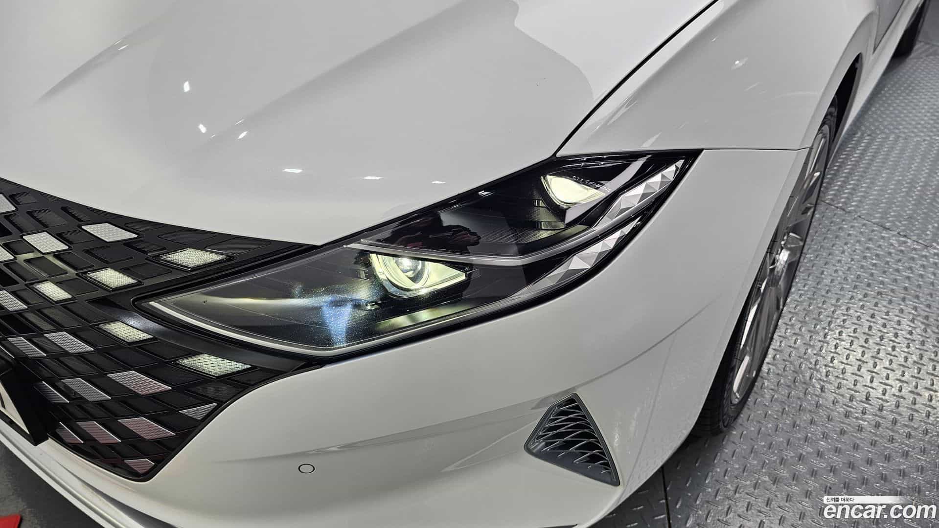 Grandeur Hyundai 2020.5-OUTER-032