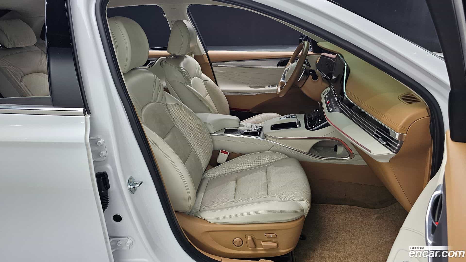 Grandeur Hyundai 2020.5-INNER-036