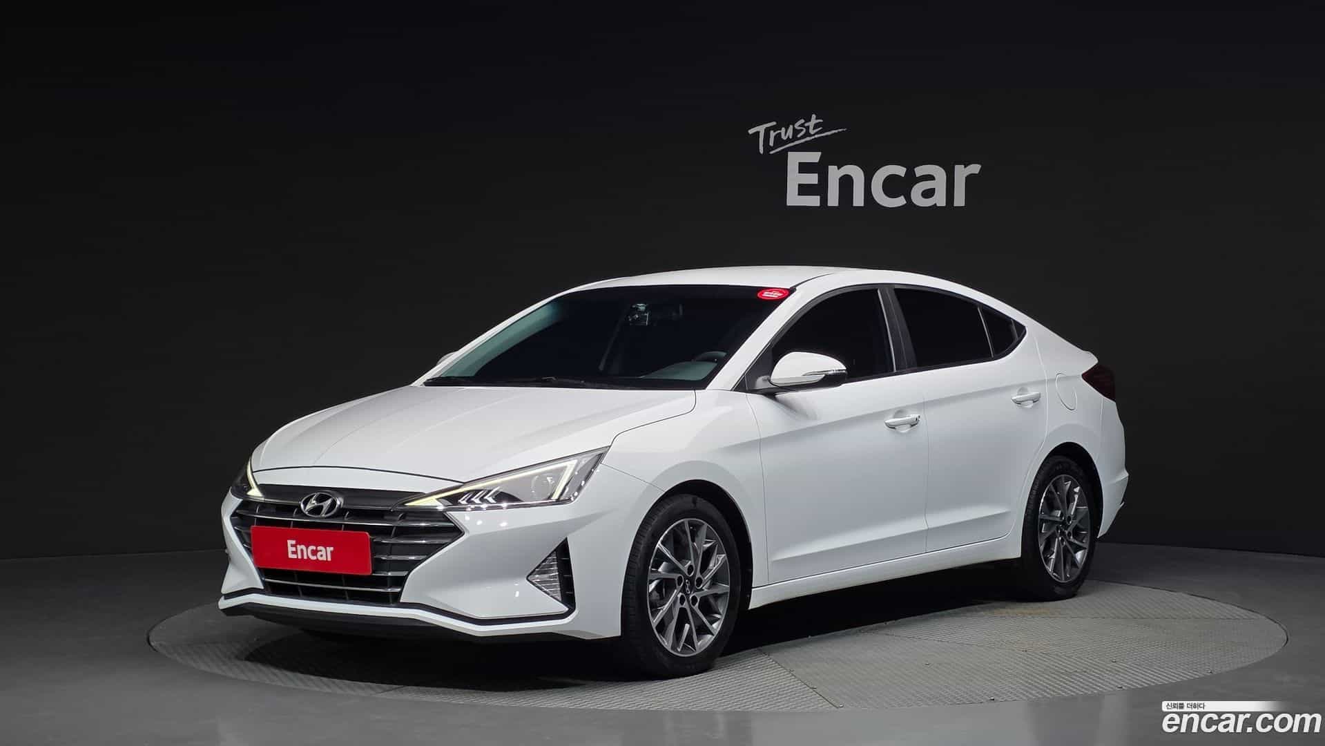 AVANTE Hyundai 2019.9-OUTER-001