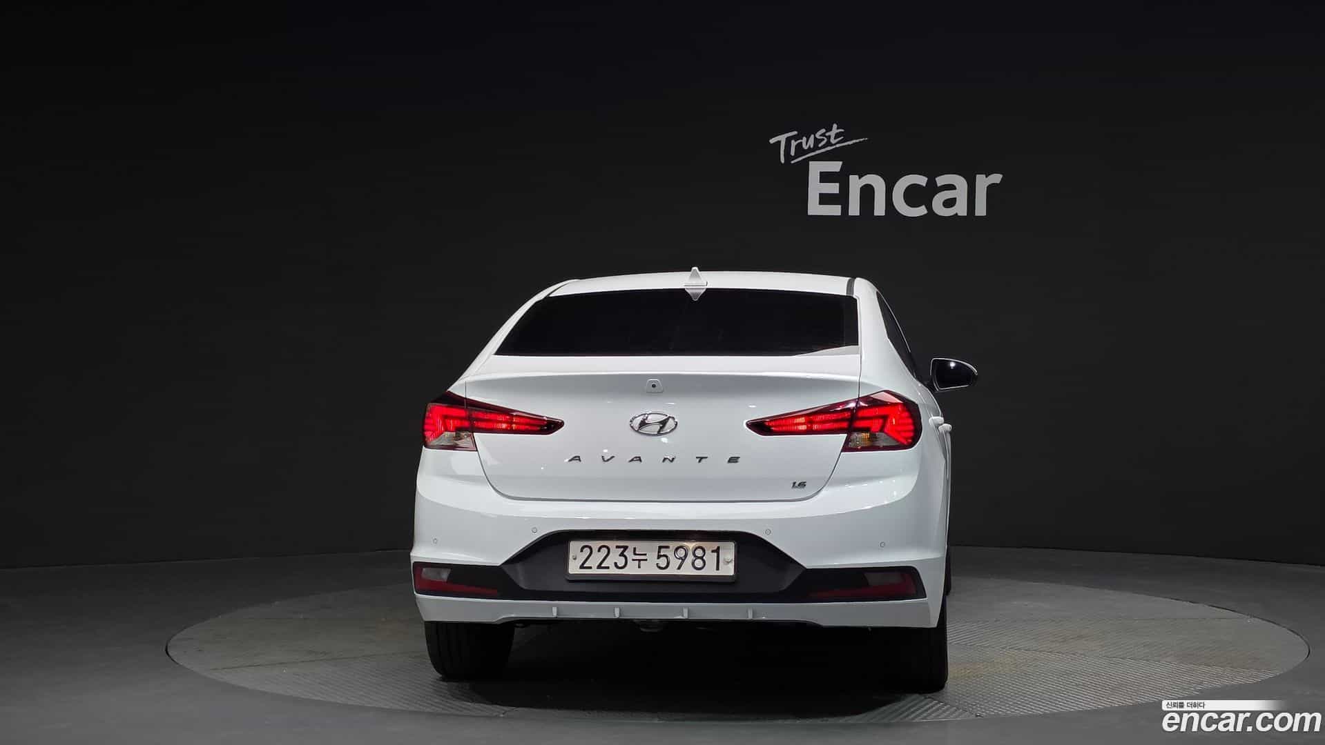 AVANTE Hyundai 2019.9-OUTER-004