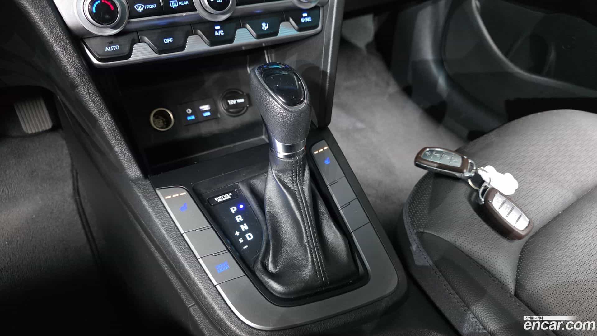 AVANTE Hyundai 2019.9-INNER-009