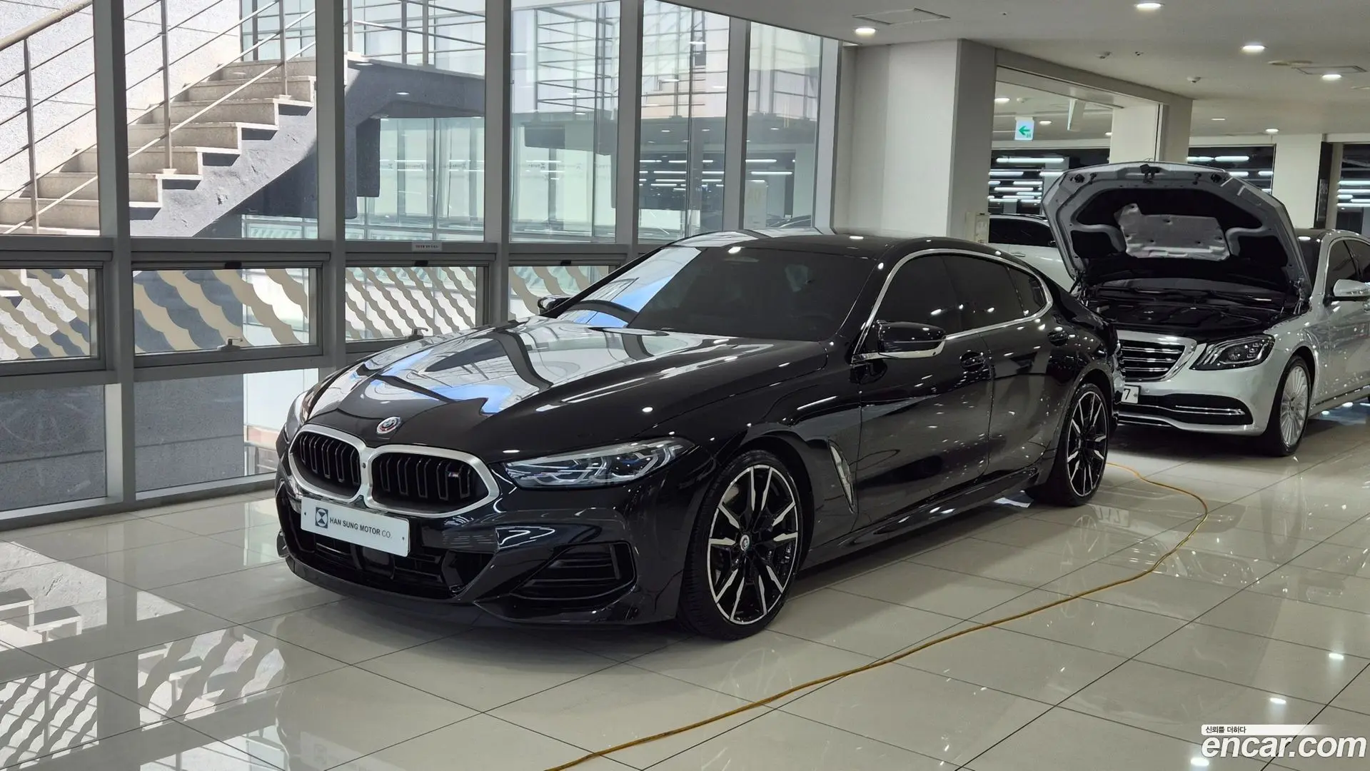 Main__Slider__Photo:8-Series BMW 2022.9-0