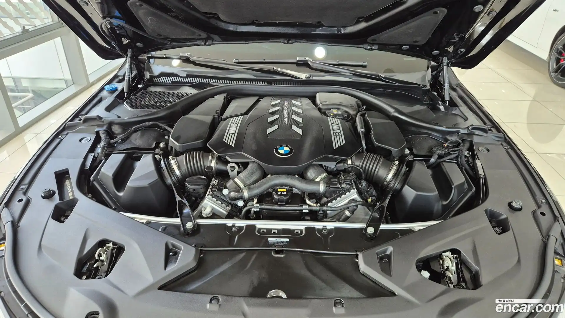 8-Series BMW 2022.9-OUTER-006
