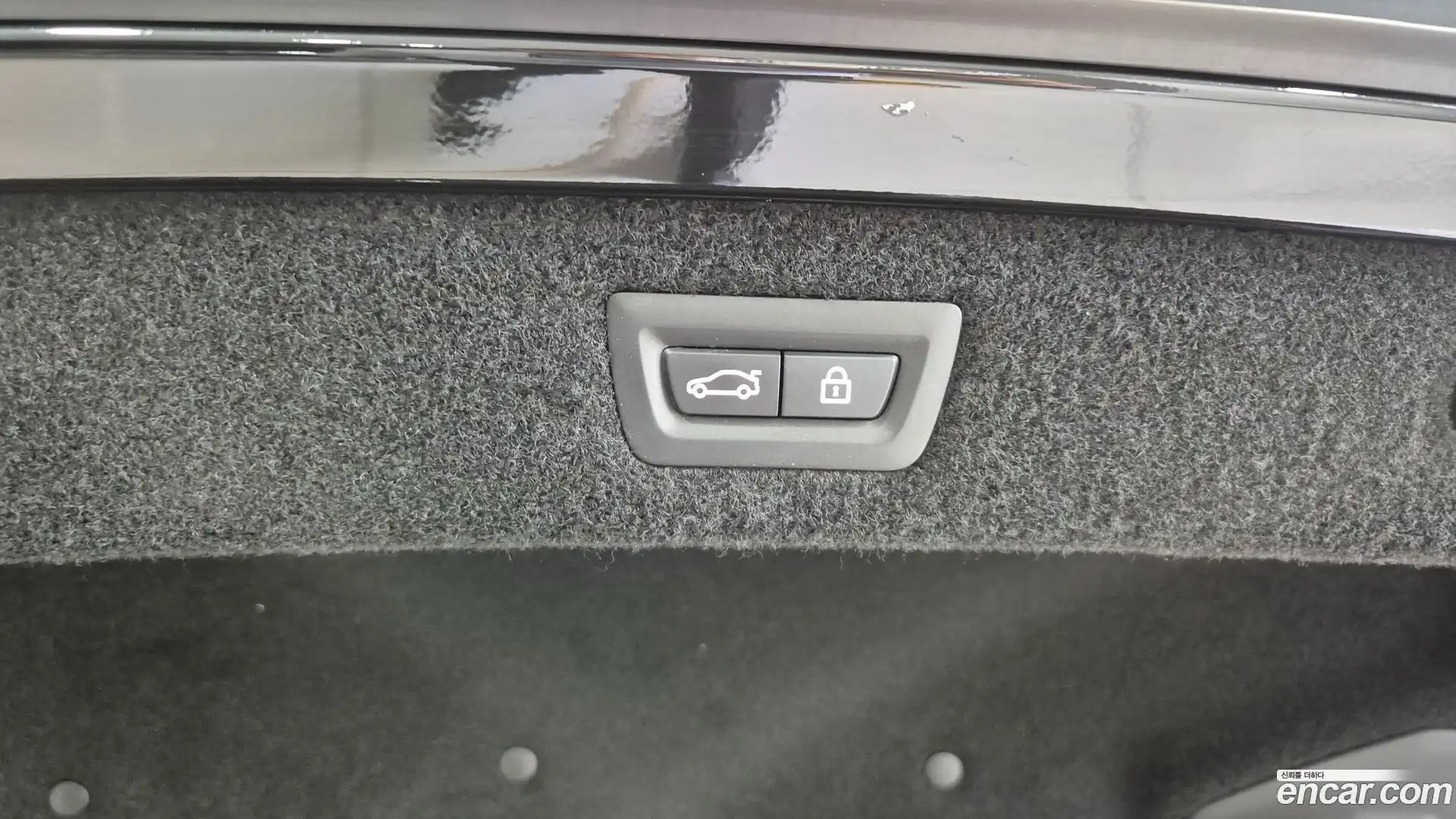 8-Series BMW 2022.9-OPTION-024
