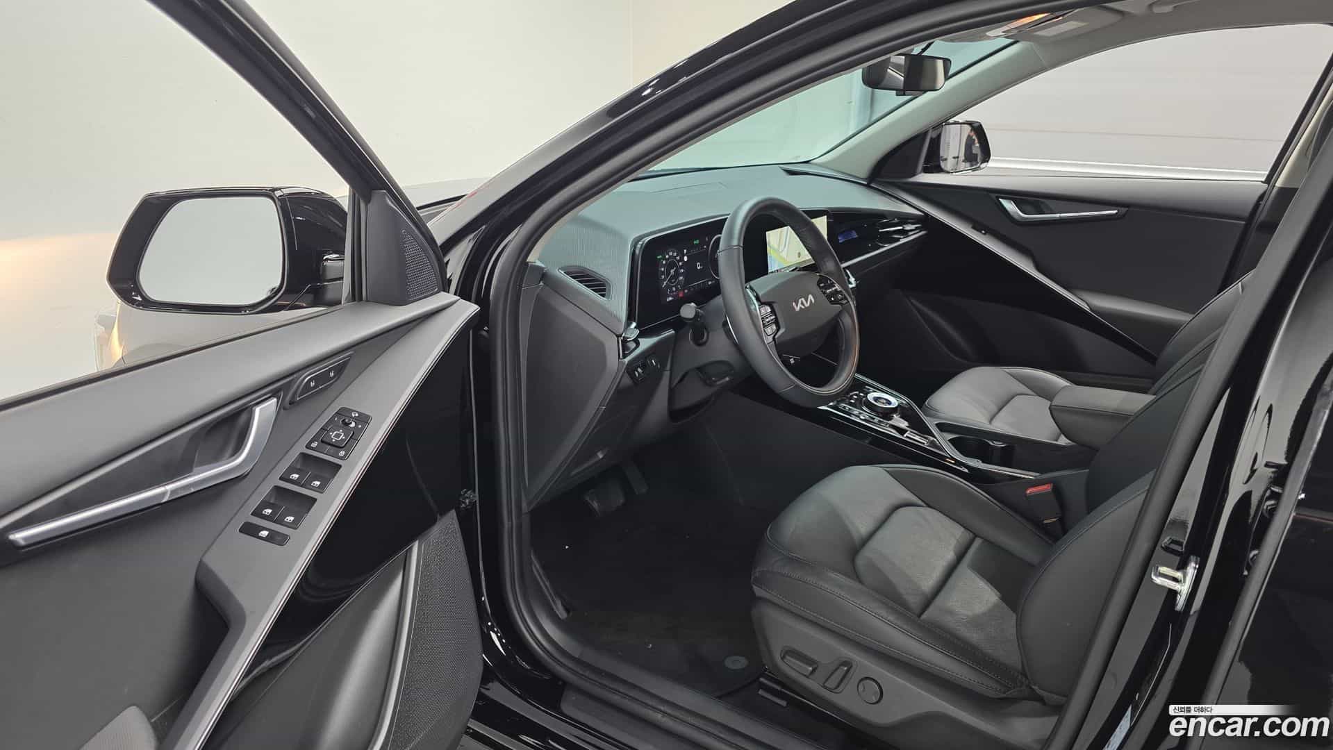 Niro Kia 2023.3-INNER-010