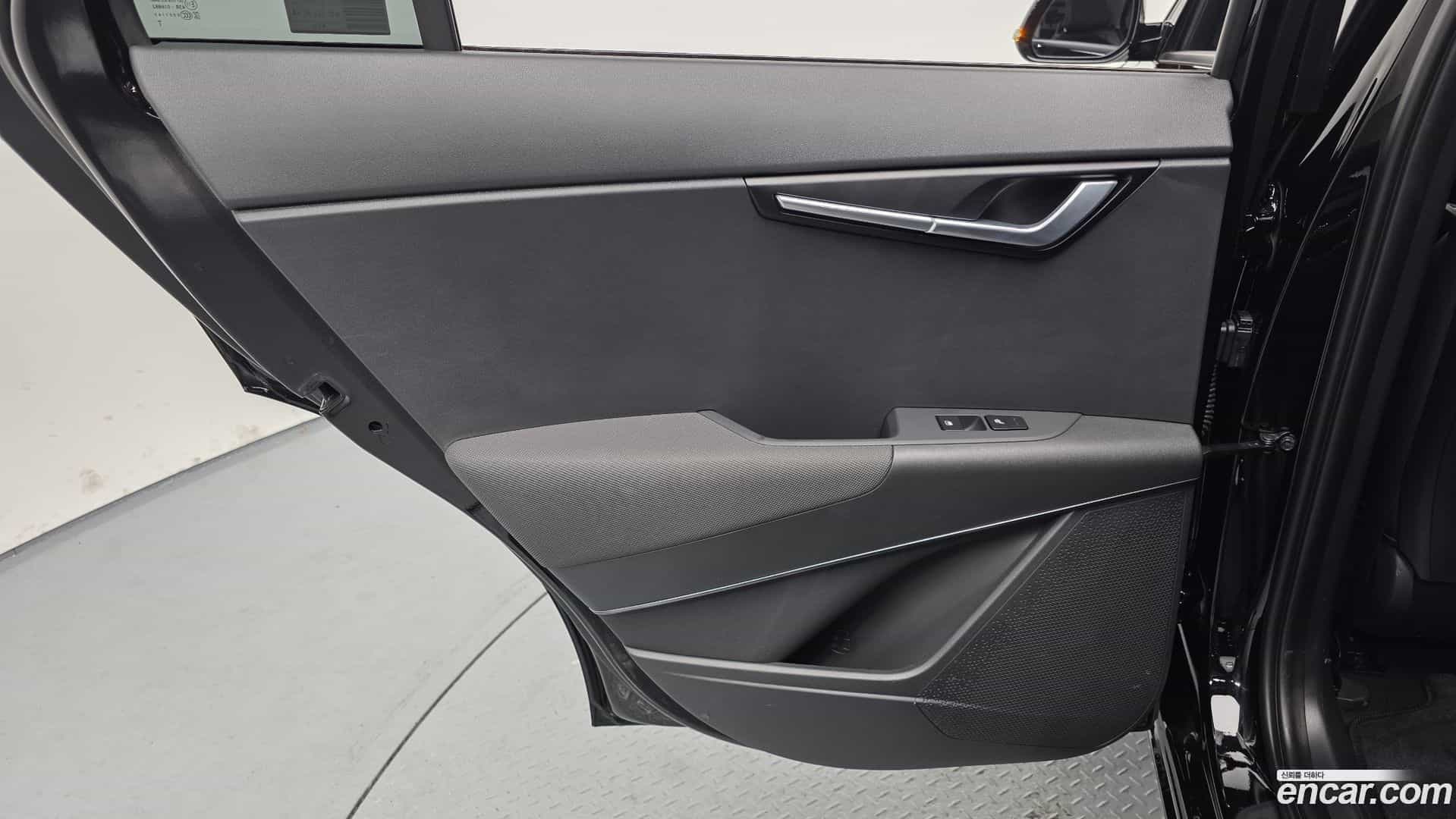 Niro Kia 2023.3-INNER-035