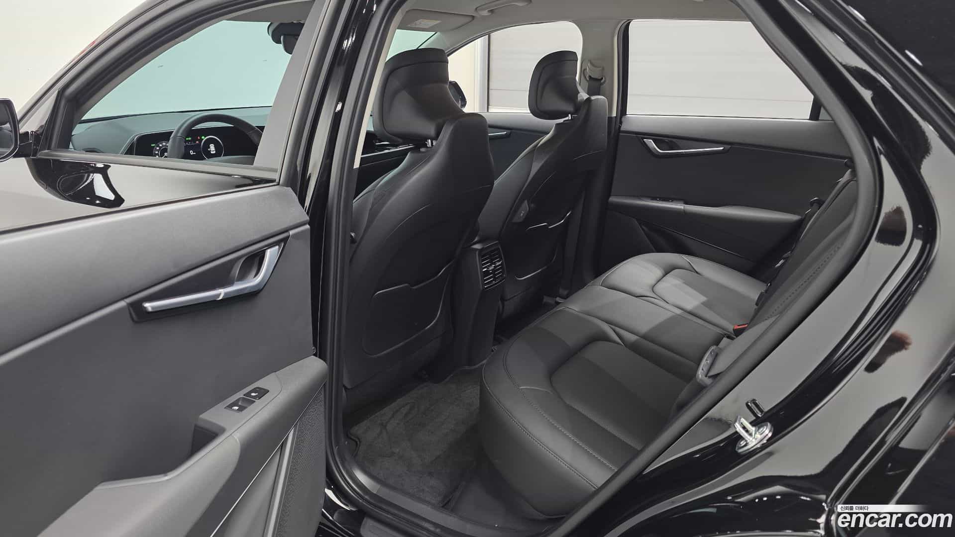 Niro Kia 2023.3-INNER-036
