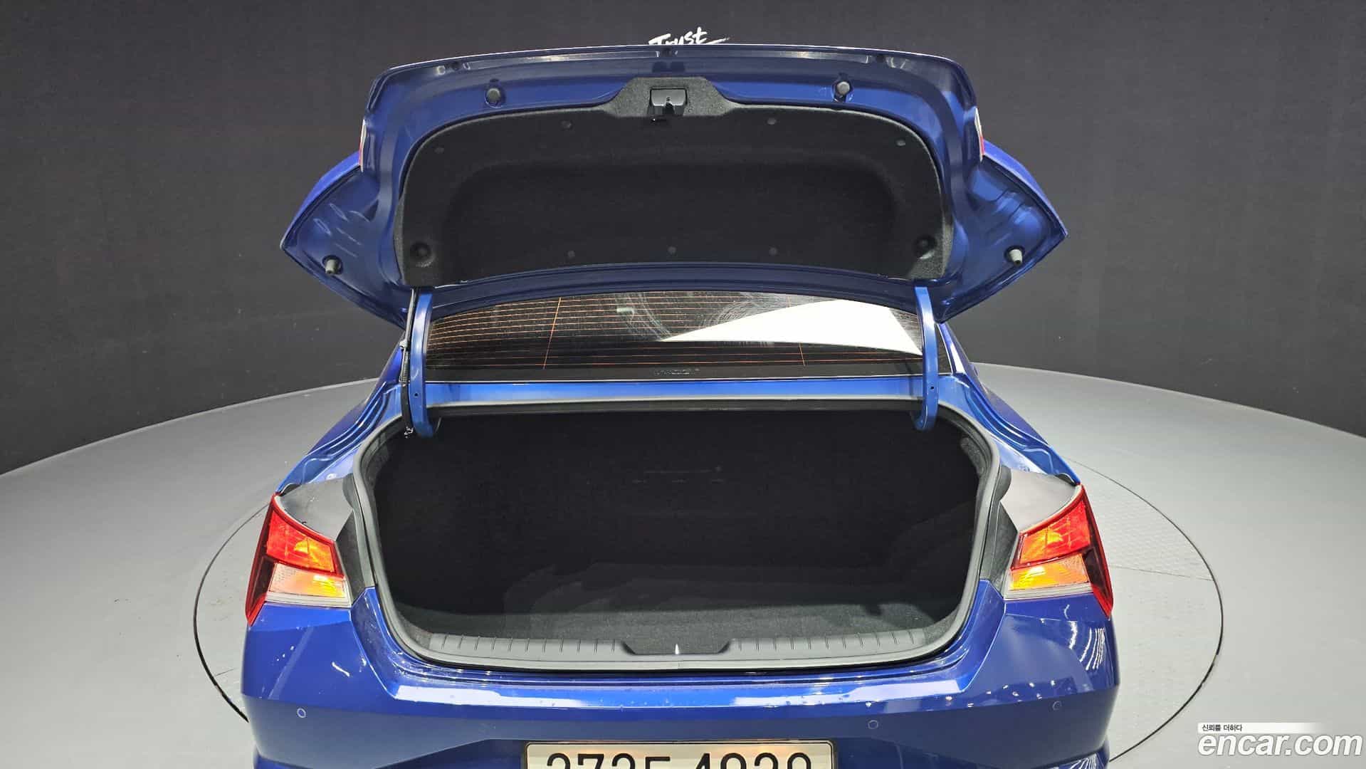 AVANTE Hyundai 2021.1-OPTION-024