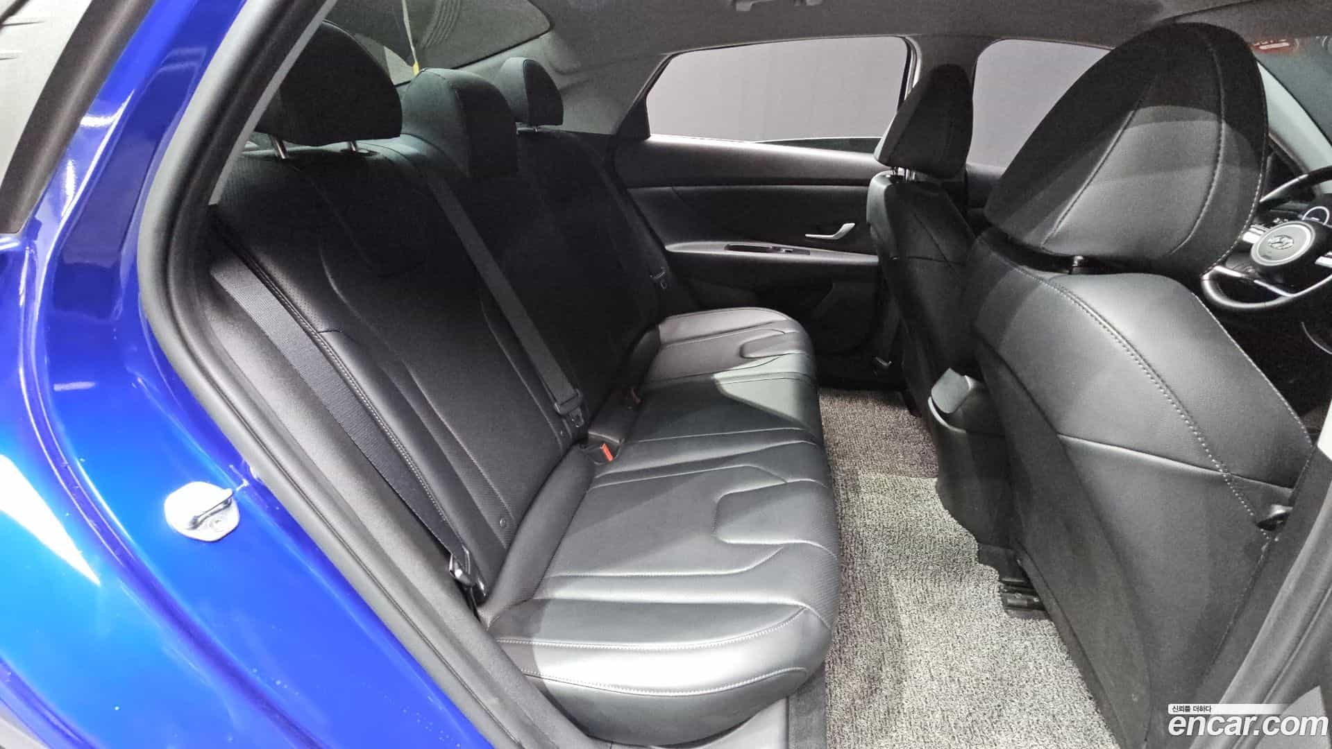AVANTE Hyundai 2021.1-OPTION-044