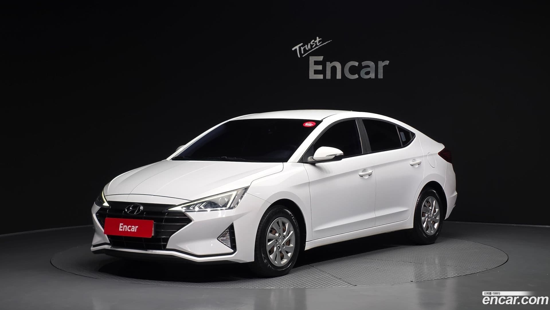 Main__Slider__Photo:AVANTE Hyundai 2018.11-0