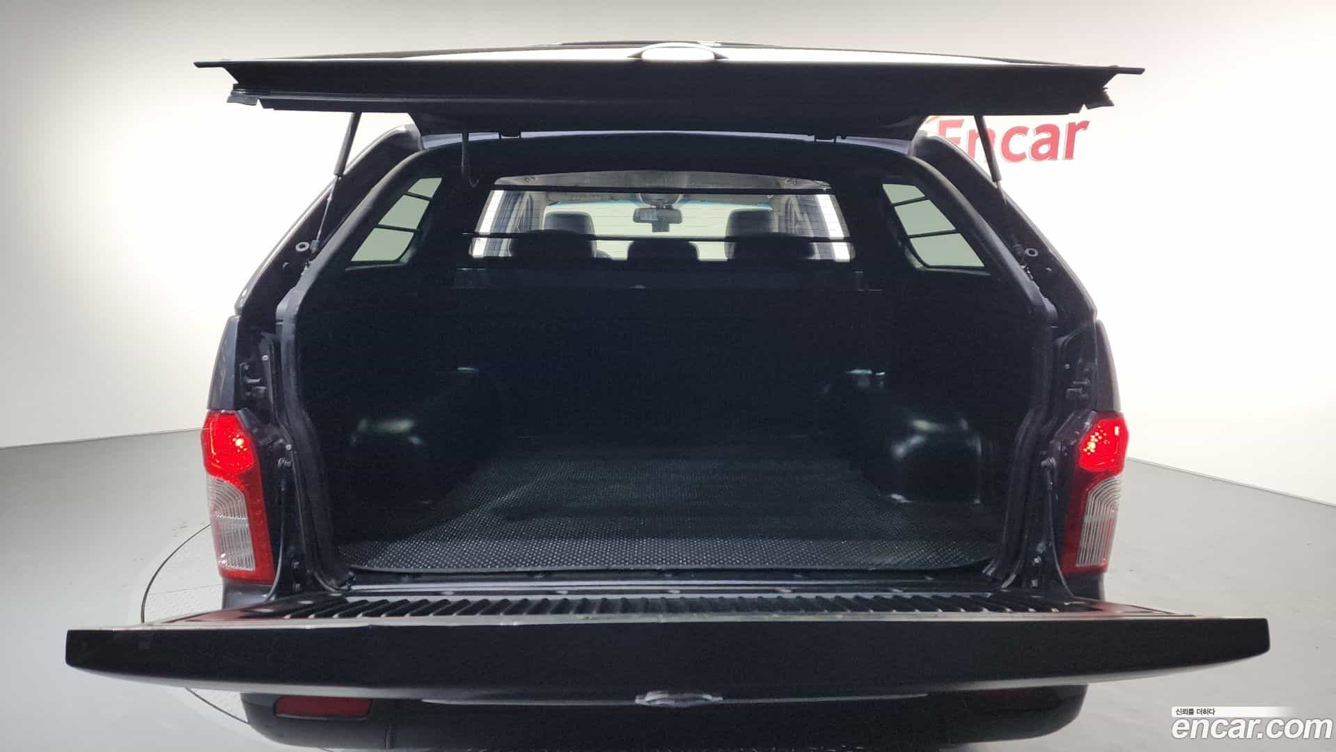 KORANDO KG Mobility 2016.11-OPTION-024