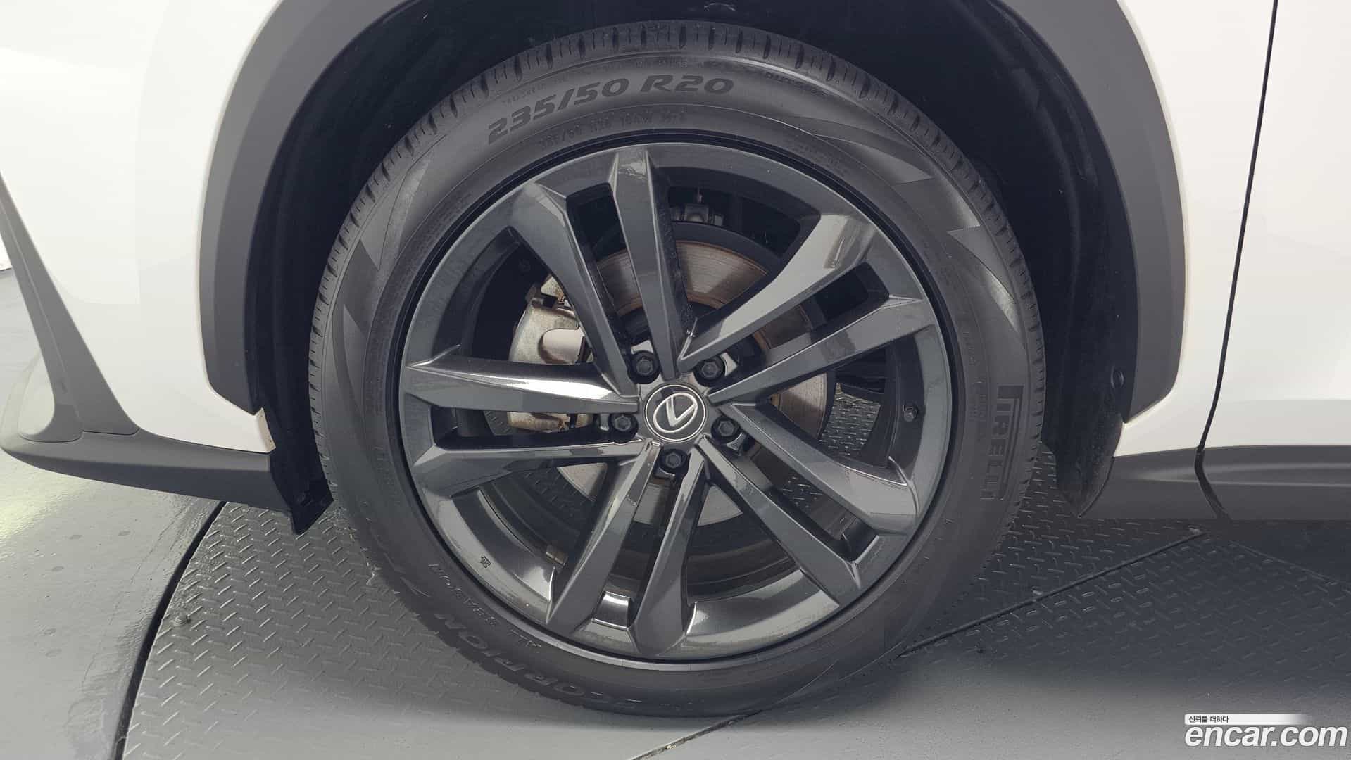 NX Lexus 2024.6-OUTER-031