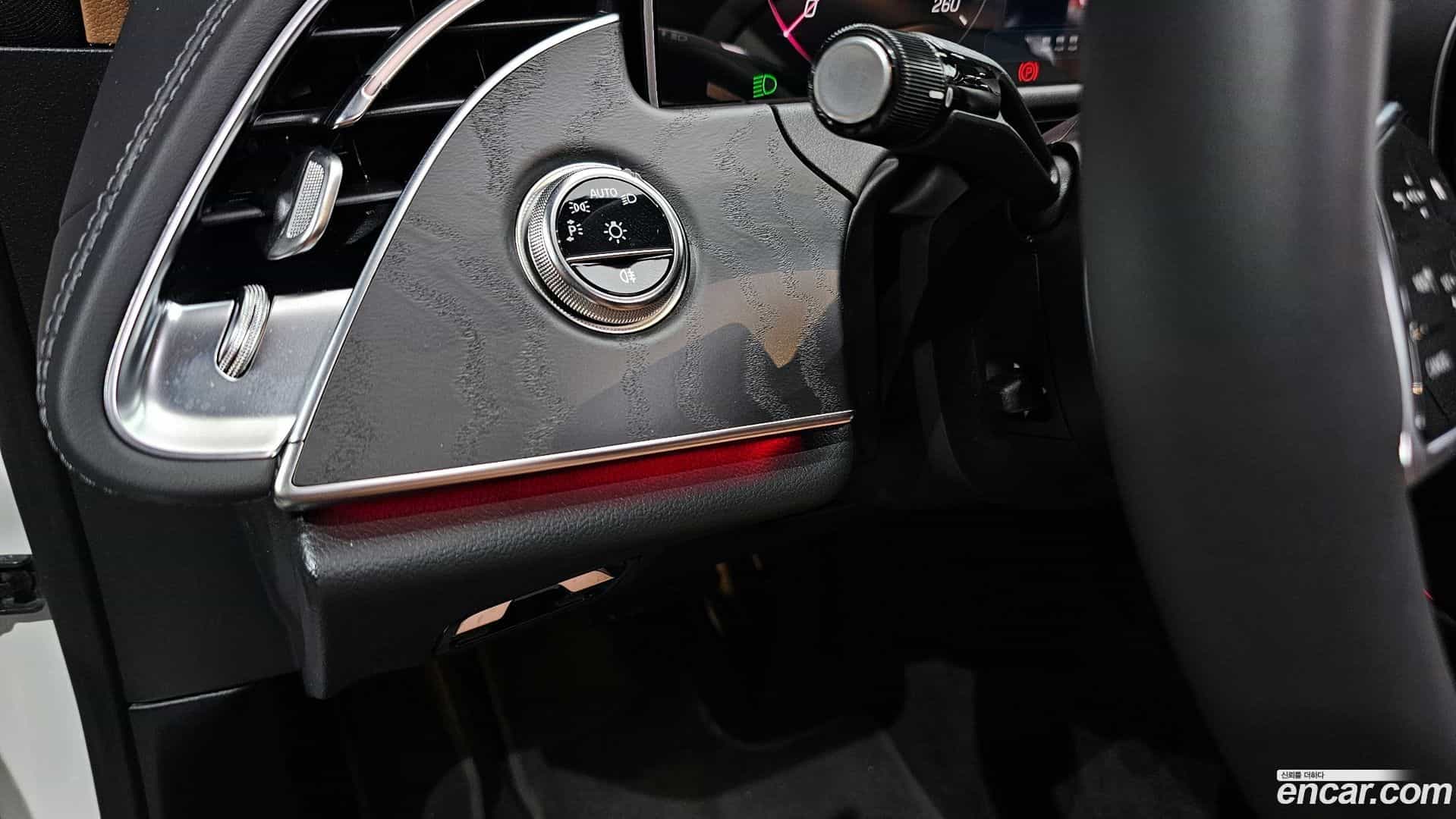 E-Class Mercedes-Benz 2025.8-OPTION-023
